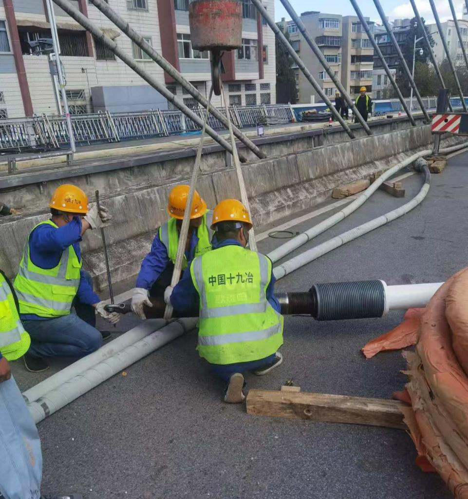 1761548259101167.jpg 昆明圆通大桥顺利通车3.jpg